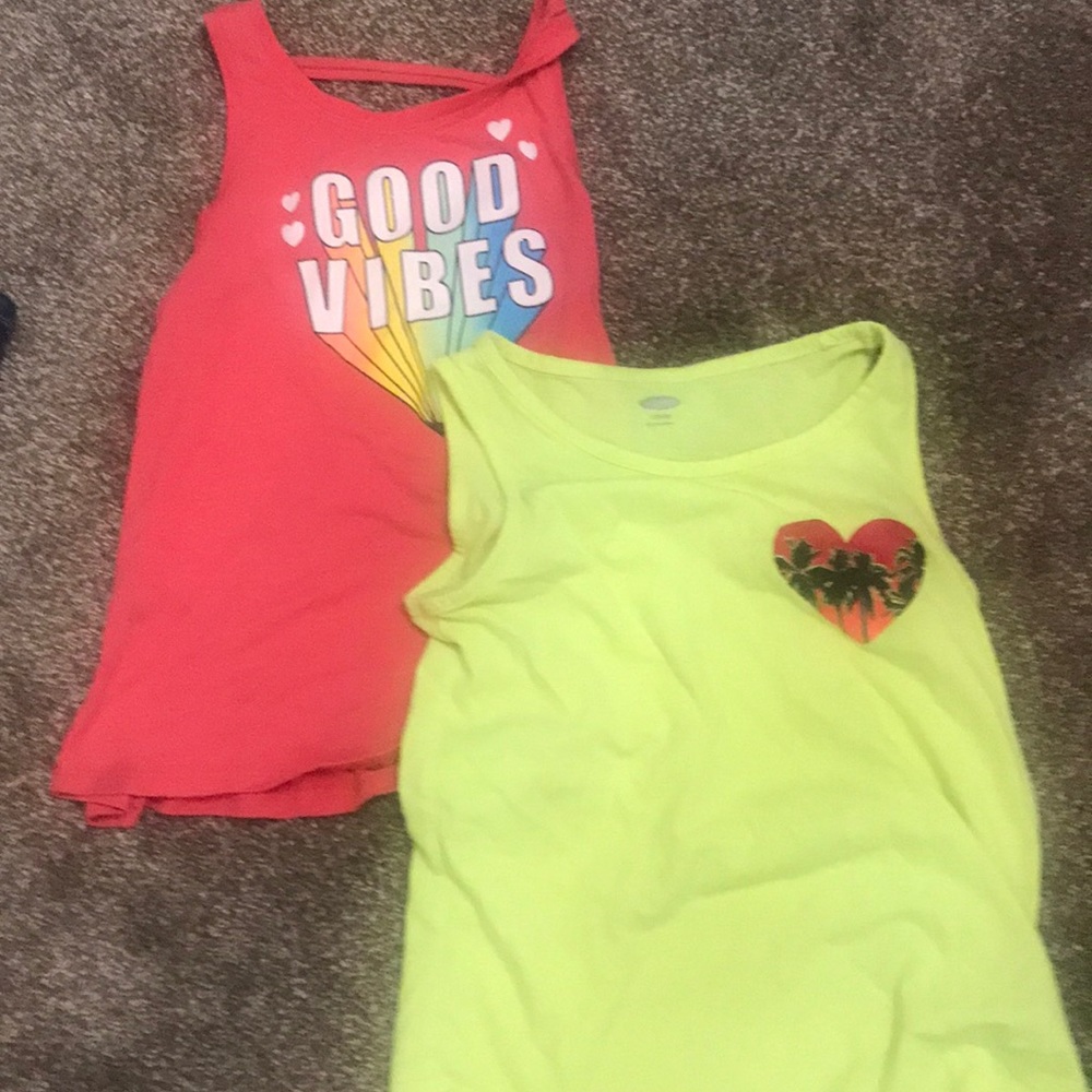 Two pack of tank tops